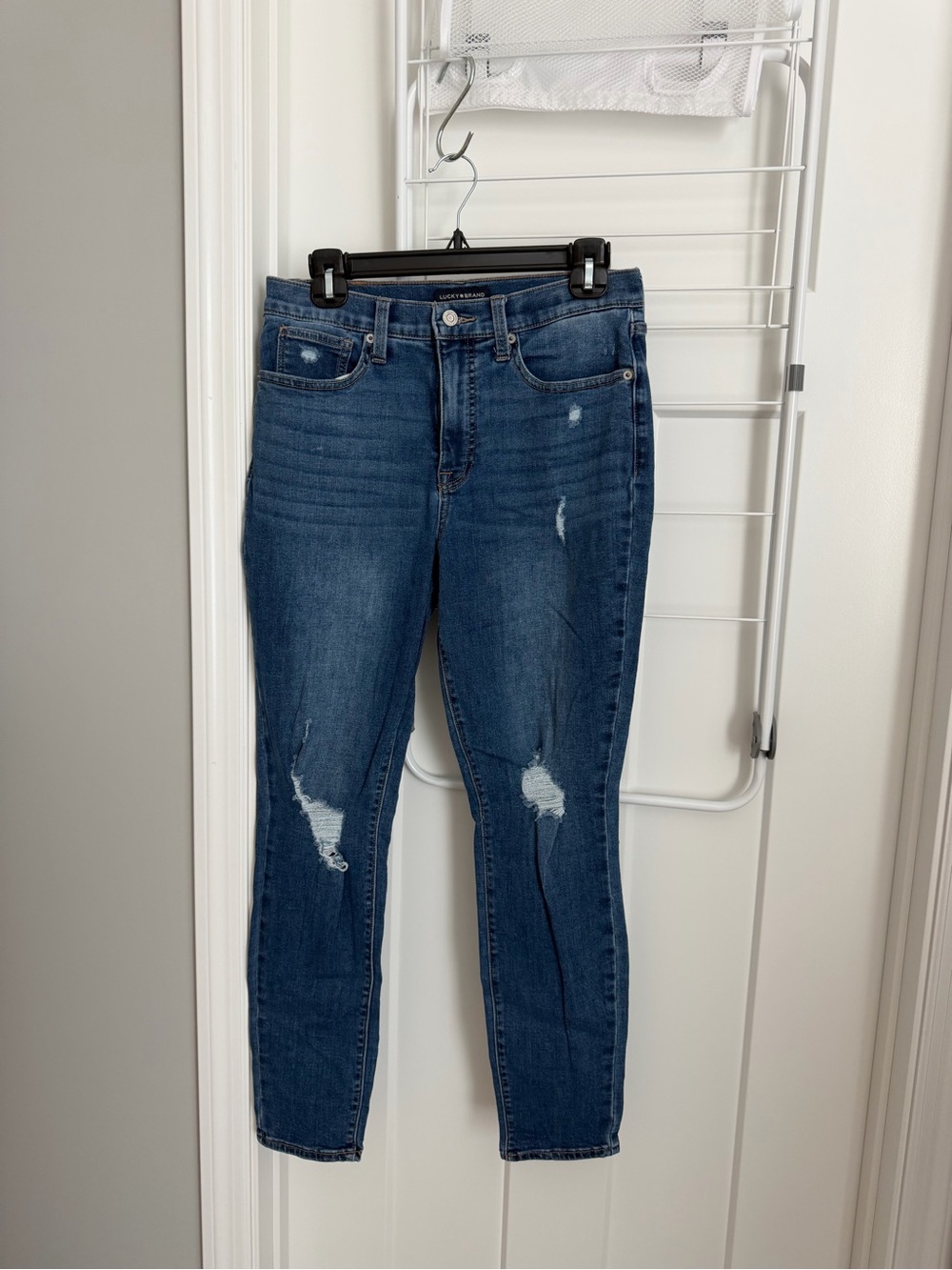 Lucky Brand Bridgette Skinny Distressed Dark Blue Jeans